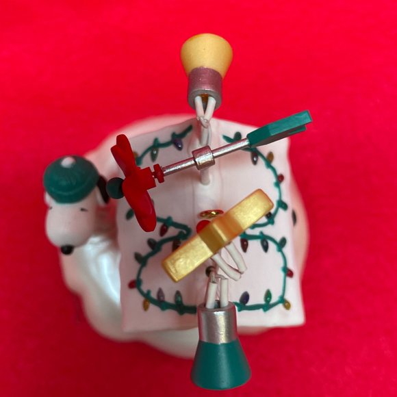 Snoopy's Decorated Dog House Hallmark Ornament. - Picture 3 of 8